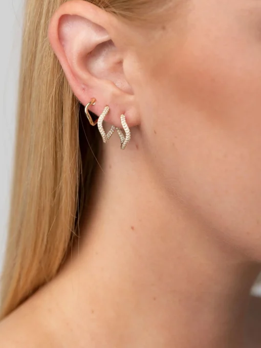 Double Diamond Pavé Wave Hoop